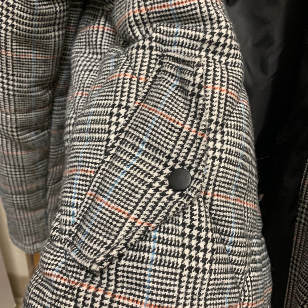 Jacket - Picture 4 of 7